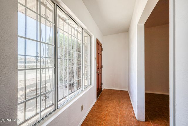 5144 RAYMOND TELLES Drive, El Paso, TX 79924