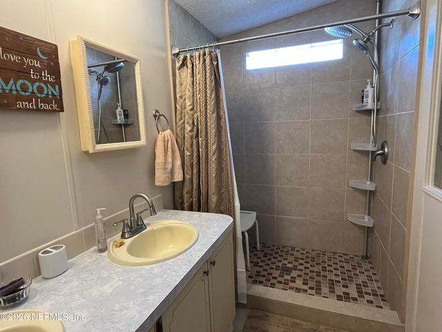 117 JILL Lane, Satsuma, FL 32189