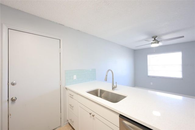 2272 16TH AVENUE SW C, Largo, FL 33770