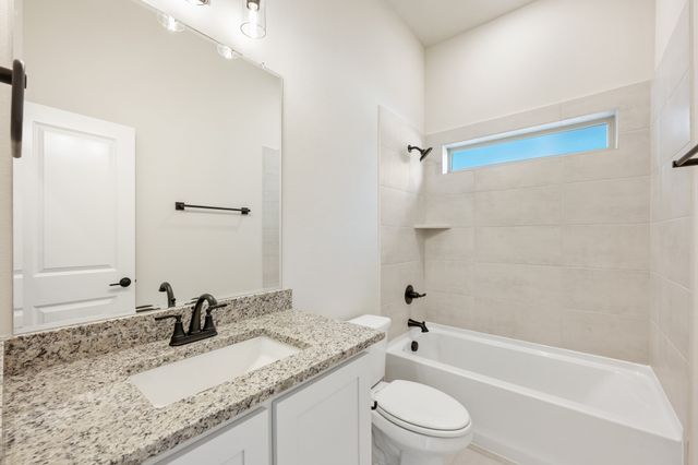 509 Red Maple Road, Waxahachie, TX 75165