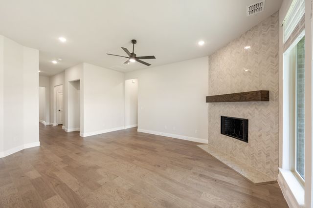 509 Red Maple Road, Waxahachie, TX 75165