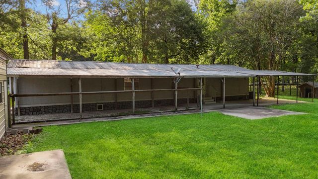 100 County Road 6478, Dayton, TX 77535