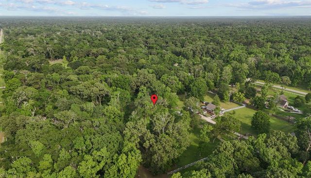 100 County Road 6478, Dayton, TX 77535