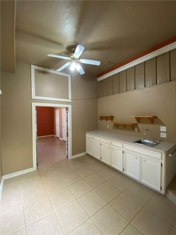 2595 Peach Creek Road, College Station, TX 77845