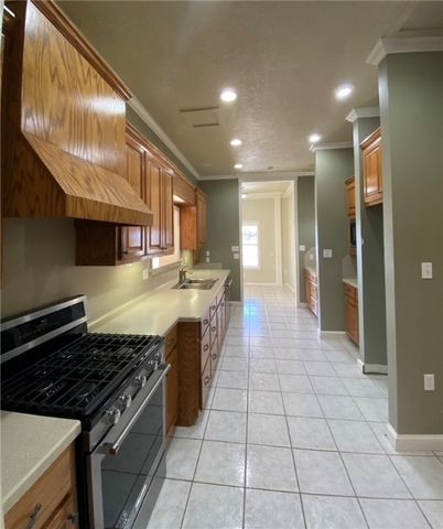 2595 Peach Creek Road, College Station, TX 77845