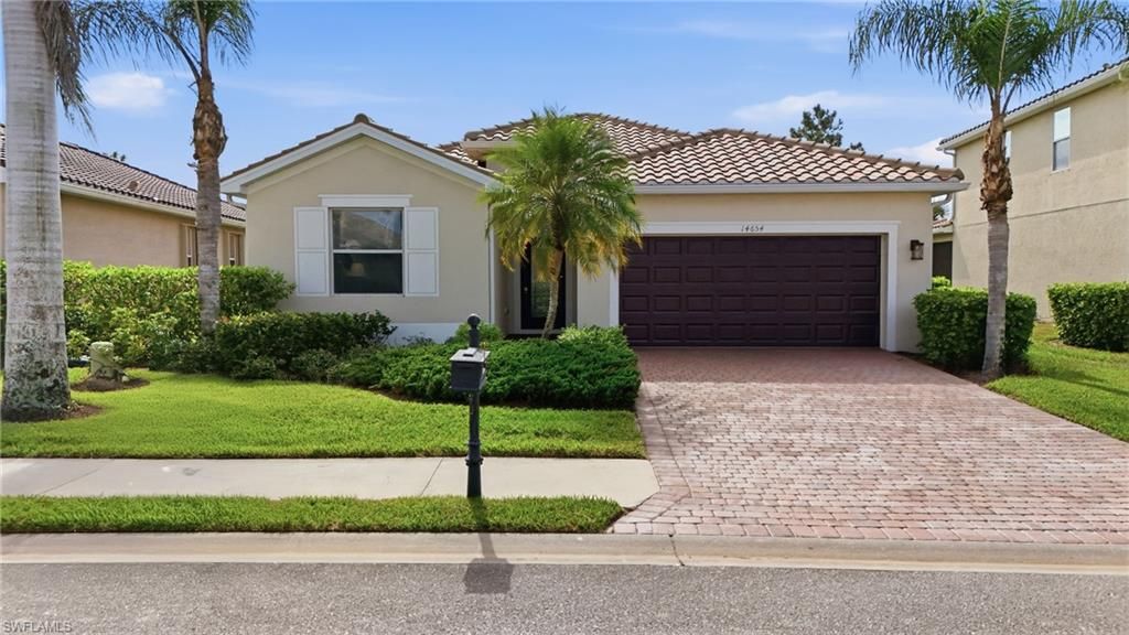 14654 Fern Lake CT, Naples, FL 34114