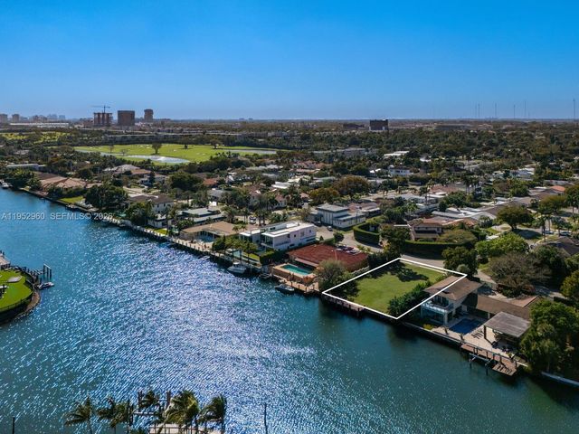 1101 Diplomat Parkway, Hollywood, FL 33019