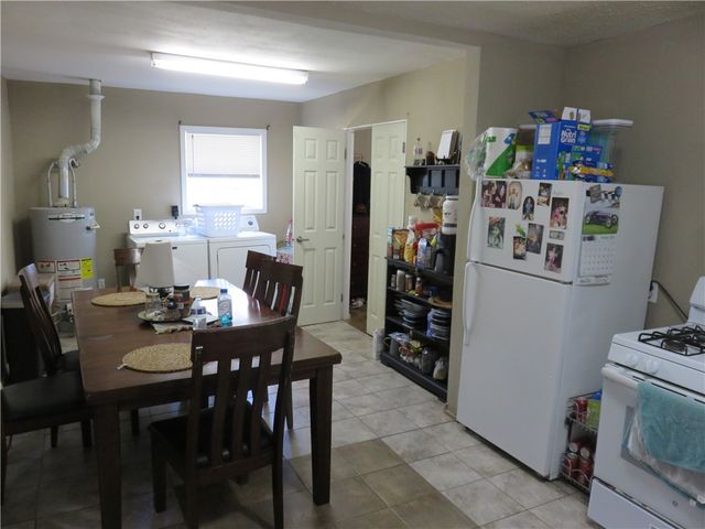 1413 Sandy Point Road, Bryan, TX 77803