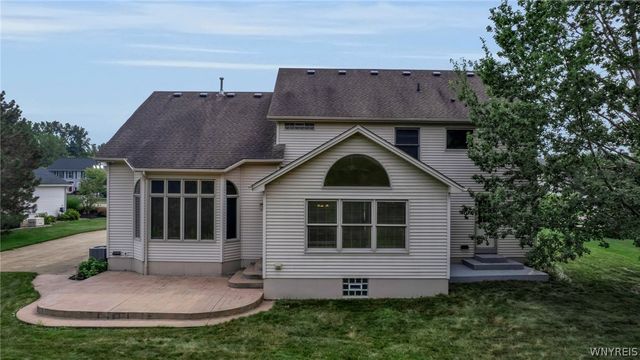 9668 Carmelo Court, Clarence, NY 14032