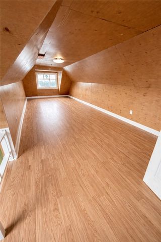 410 W 8th Ave, Tarentum, PA 15084