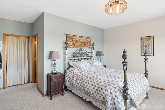 1355 Jackman Street, Port Townsend, WA 98368