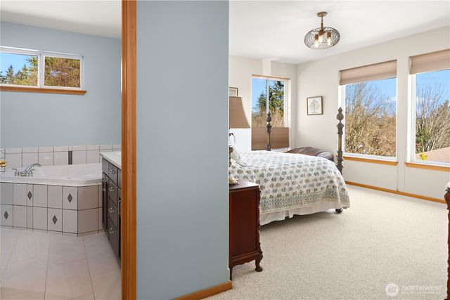 1355 Jackman Street, Port Townsend, WA 98368