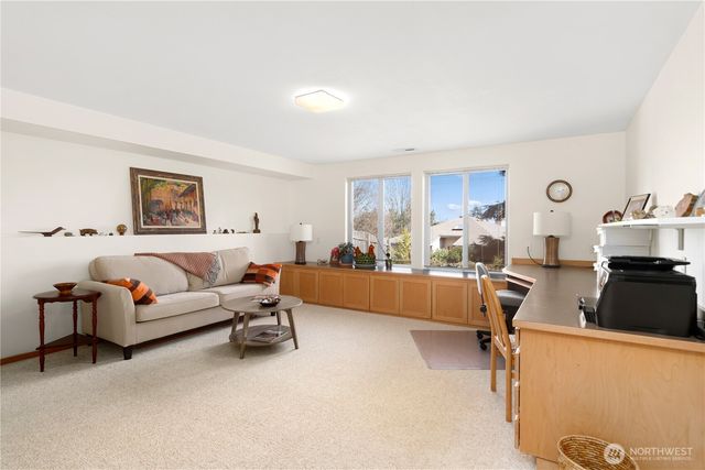 1355 Jackman Street, Port Townsend, WA 98368