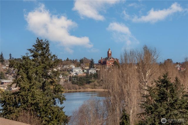 1355 Jackman Street, Port Townsend, WA 98368