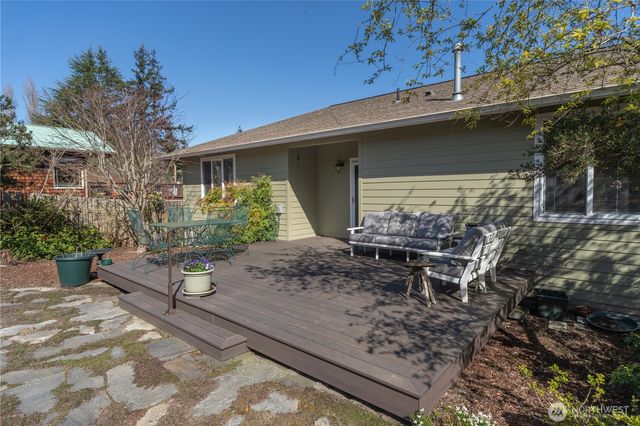 1355 Jackman Street, Port Townsend, WA 98368