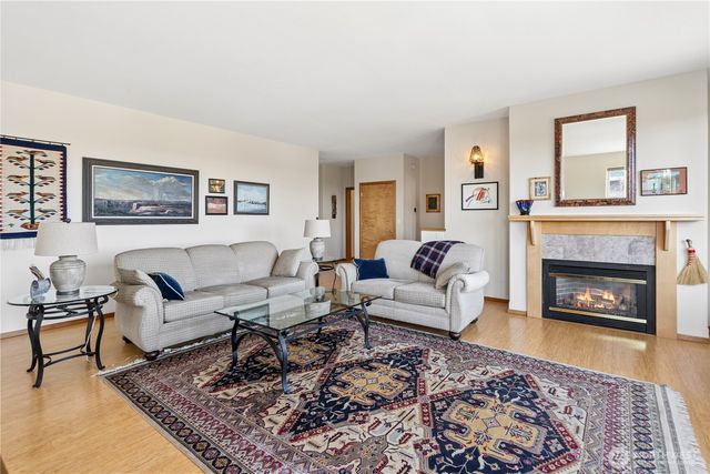 1355 Jackman Street, Port Townsend, WA 98368