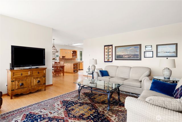 1355 Jackman Street, Port Townsend, WA 98368