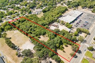 335 S St Augustine, Dallas, TX 75217