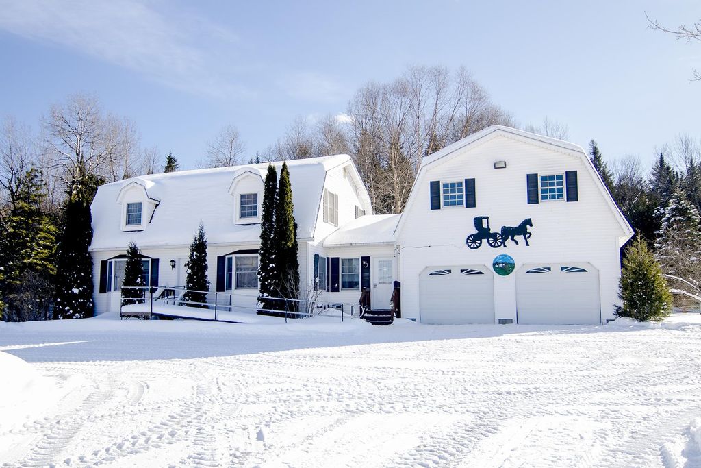 3724 Vt Route 105 Road, Derby, VT 05829