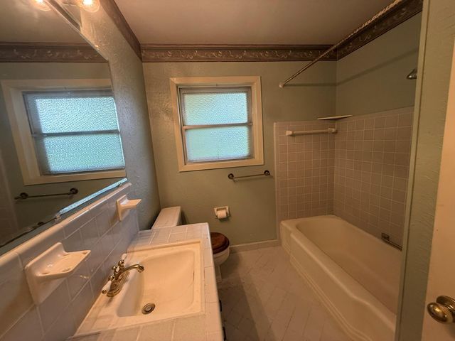 7007 Edgemoor Drive, Houston, TX 77074