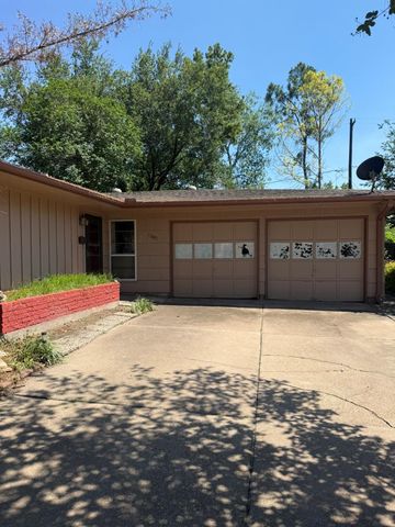 7007 Edgemoor Drive, Houston, TX 77074