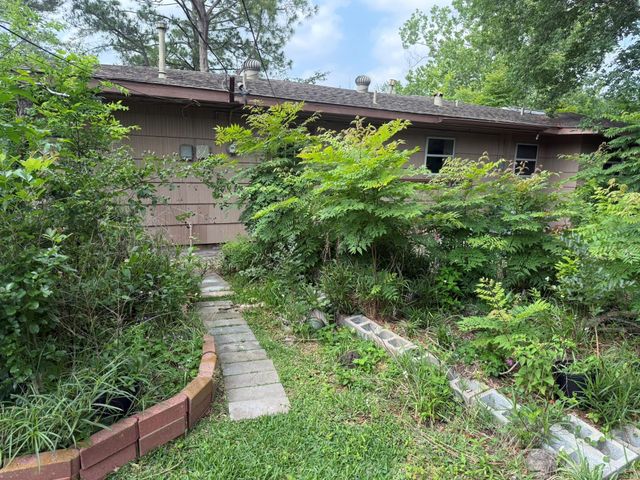 7007 Edgemoor Drive, Houston, TX 77074