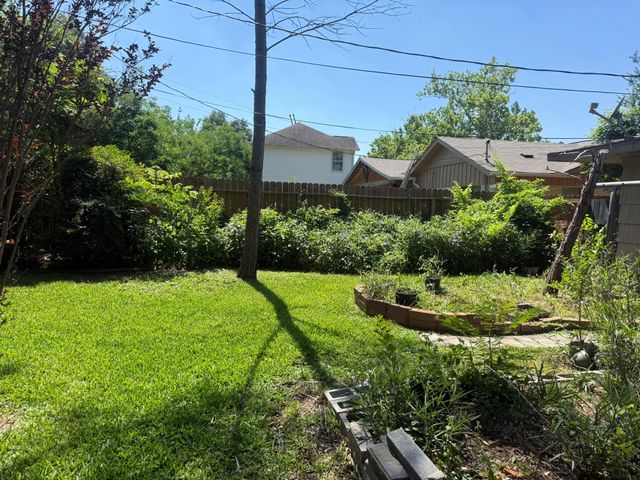7007 Edgemoor Drive, Houston, TX 77074