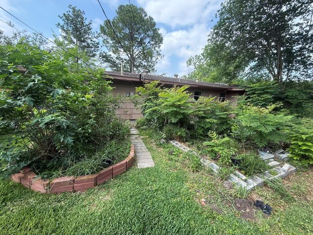7007 Edgemoor Drive, Houston, TX 77074