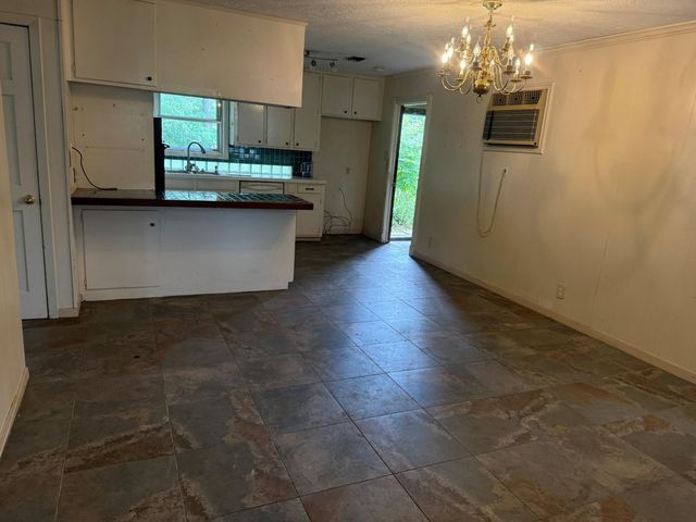 7007 Edgemoor Drive, Houston, TX 77074