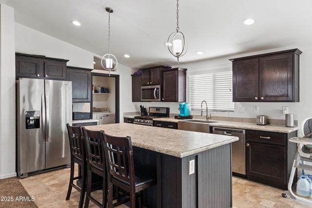 400 W BASELINE Road 281, Tempe, AZ 85283