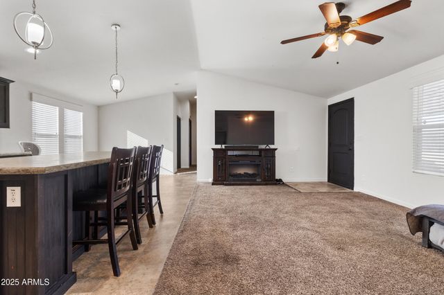 400 W BASELINE Road 281, Tempe, AZ 85283