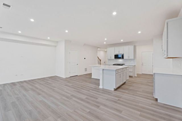 24420 W Alexis Lane 55407, Plainfield, IL 60585