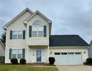 2613 Gressitt Point Lane, Fayetteville, NC 28306