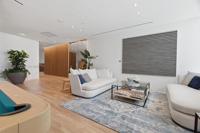 1400 Biscayne Boulevard 3502, Miami, FL 33132