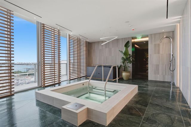 1400 Biscayne Boulevard 3502, Miami, FL 33132