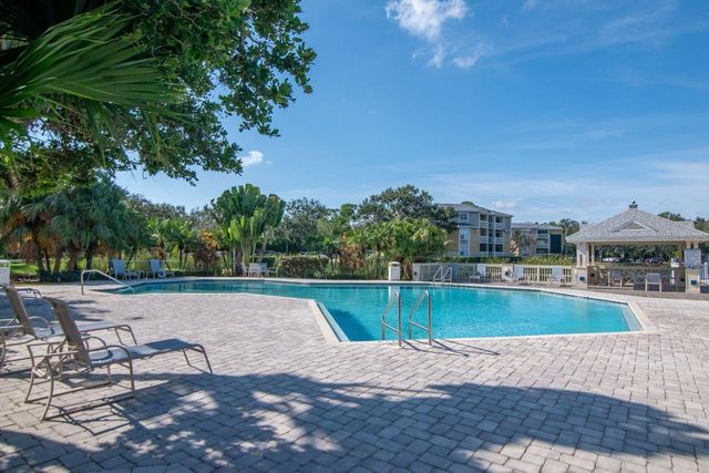 115 112TH AVENUE NE 602, St Petersburg, FL 33716