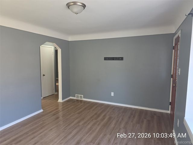 25695 Orchard Drive, Dearborn Heights, MI 48125