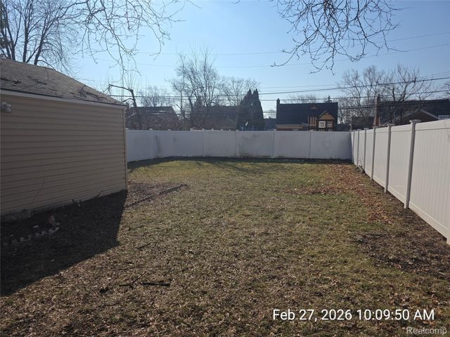 25695 Orchard Drive, Dearborn Heights, MI 48125