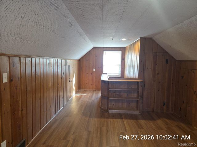 25695 Orchard Drive, Dearborn Heights, MI 48125