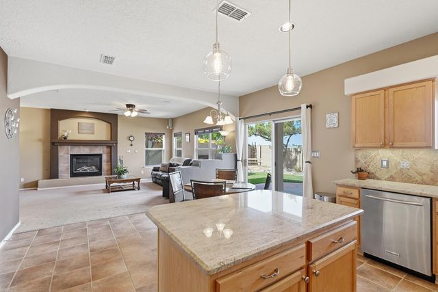4203 Caprock Road NW, Albuquerque, NM 87114