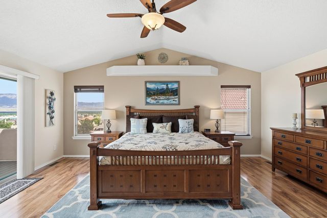 4203 Caprock Road NW, Albuquerque, NM 87114