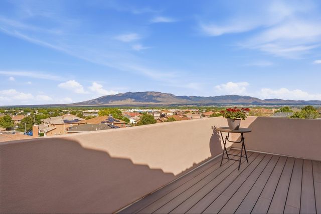 4203 Caprock Road NW, Albuquerque, NM 87114