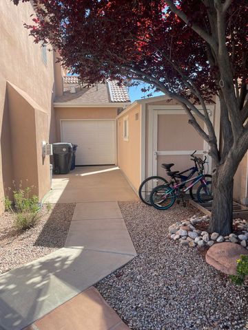 4203 Caprock Road NW, Albuquerque, NM 87114