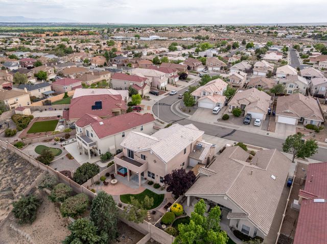 4203 Caprock Road NW, Albuquerque, NM 87114