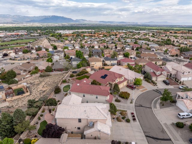 4203 Caprock Road NW, Albuquerque, NM 87114