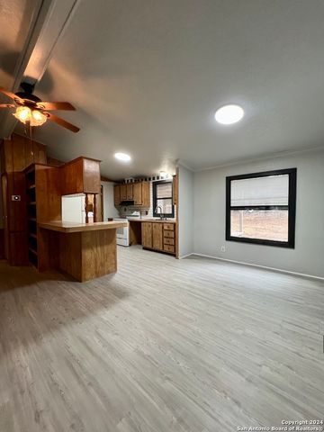 11948 GRAPEVINE ST, San Antonio, TX 78245