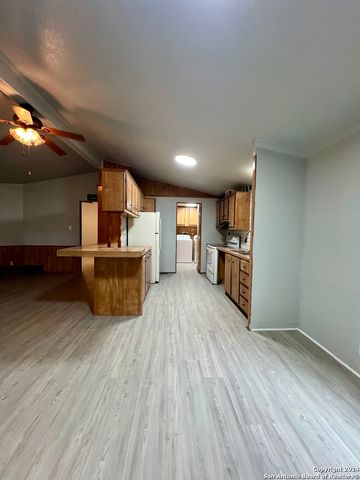 11948 GRAPEVINE ST, San Antonio, TX 78245