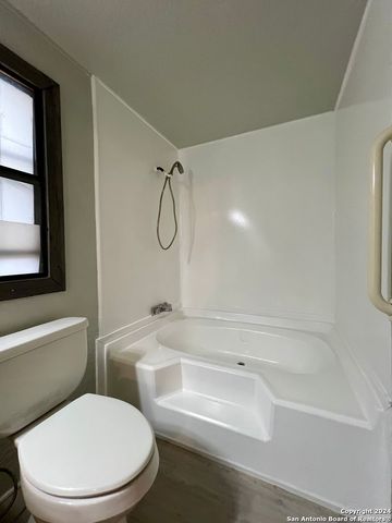 11948 GRAPEVINE ST, San Antonio, TX 78245