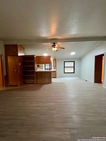 11948 GRAPEVINE ST, San Antonio, TX 78245