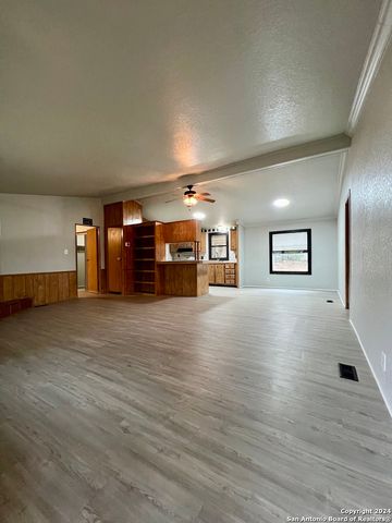 11948 GRAPEVINE ST, San Antonio, TX 78245